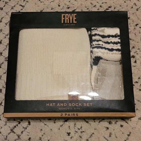 Frye Hat & Socks Set Ivory Cream Multicolor Beanie & Plush Soft Fuzzy Socks Nib Adult Women main image 2